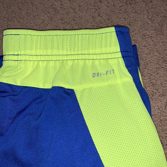 Nike Dri-fit - Picture 8 of 8